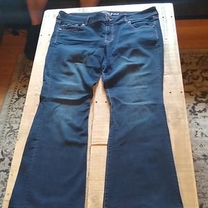 American Eagle Kick Boot Jeans - Size 18